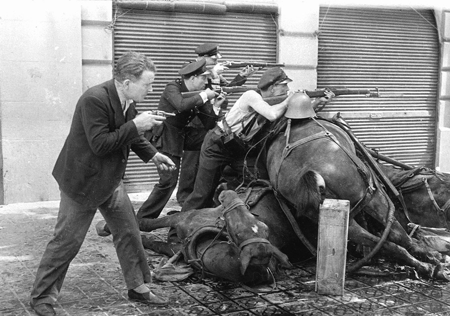 Barcellona 1936 - foto di Agustì Centelles