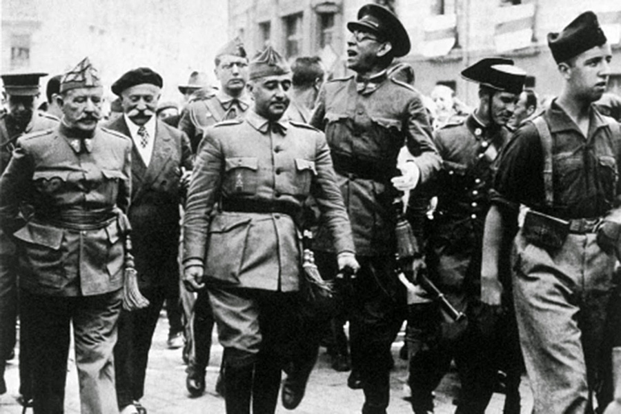 Burgos, 1936: Francisco Franco e il gen. Mola
