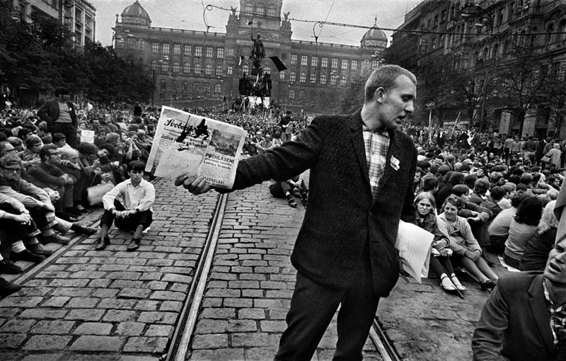 Praga, 1968 - foto di Josef Koudelka